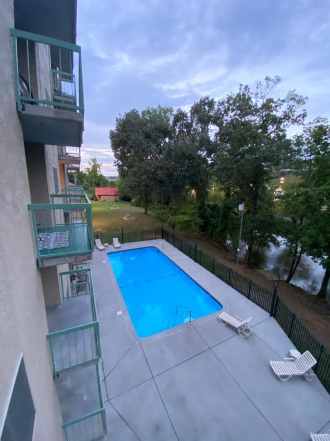 River Place Condos #605 2Bd 鸽子谷 外观 照片